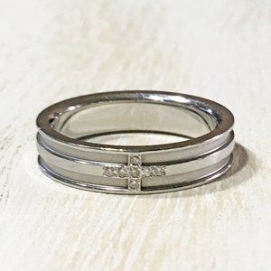 AUTHENTIC BLOOM NYC FINE STEEL & WHITE DIAMOND ACCENT CROSS BAND RING SIZE 7.75